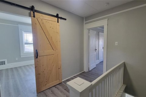 Commercial property in Daytona Beach, Florida 4 bedrooms, 270.72 sq.m. № 1620420 - photo 12