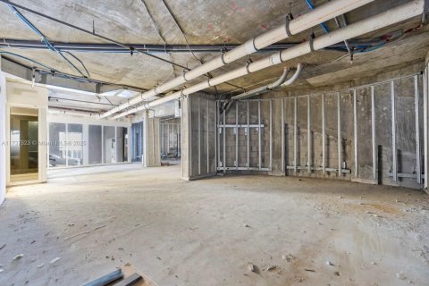 Immobilier commercial à vendre à Miami, Floride № 2035649 - photo 6