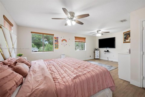 Купить виллу или дом в Коконат Крик, Флорида 4 спальни, 180.32м2, № 1929536 - фото 21