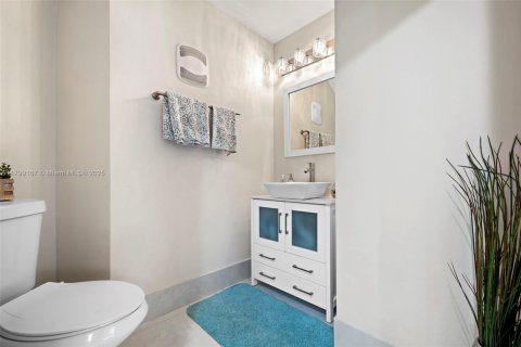 Купить виллу или дом в Коконат Крик, Флорида 4 спальни, 180.32м2, № 1929536 - фото 13