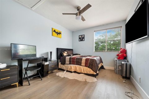 Купить виллу или дом в Коконат Крик, Флорида 4 спальни, 180.32м2, № 1929536 - фото 19