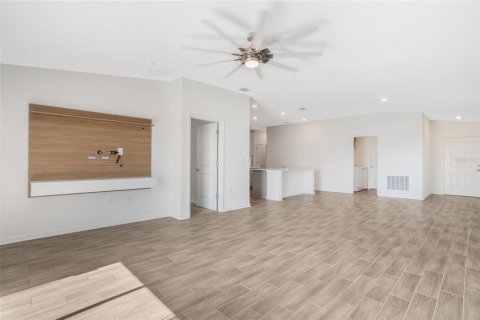 Villa ou maison à vendre à Groveland, Floride: 4 chambres, 170.48 m2 № 1855834 - photo 8