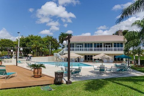 Condominio en venta en Miami, Florida, 2 dormitorios, 74.69 m2 № 1708982 - foto 30