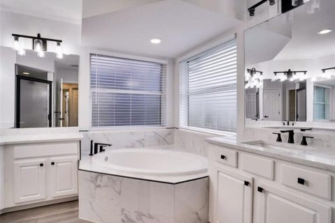 Villa ou maison à vendre à Lakewood Ranch, Floride: 5 chambres, 274.71 m2 № 1544851 - photo 18