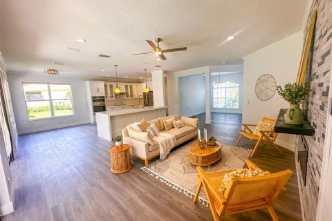 Villa ou maison à vendre à Lakewood Ranch, Floride: 5 chambres, 274.71 m2 № 1544851 - photo 9