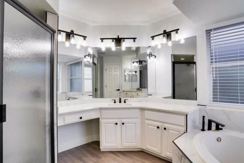 Villa ou maison à vendre à Lakewood Ranch, Floride: 5 chambres, 274.71 m2 № 1544851 - photo 17