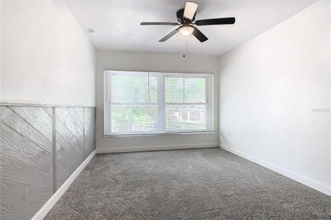 House in Davenport, Florida 4 bedrooms, 196.4 sq.m. № 1915895 - photo 20