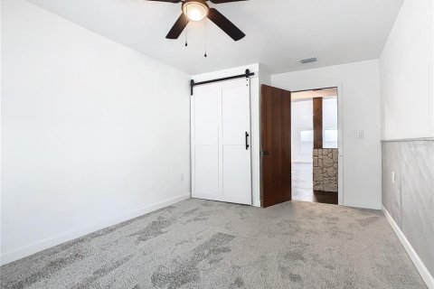 House in Davenport, Florida 4 bedrooms, 196.4 sq.m. № 1915895 - photo 21
