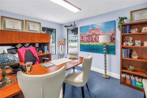 Immobilier commercial à vendre à Saint Petersburg, Floride: 138.98 m2 № 1681296 - photo 14
