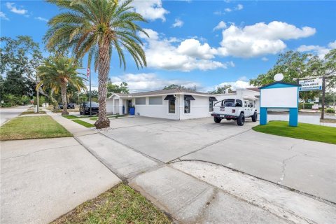 Immobilier commercial à vendre à Saint Petersburg, Floride: 138.98 m2 № 1681296 - photo 4