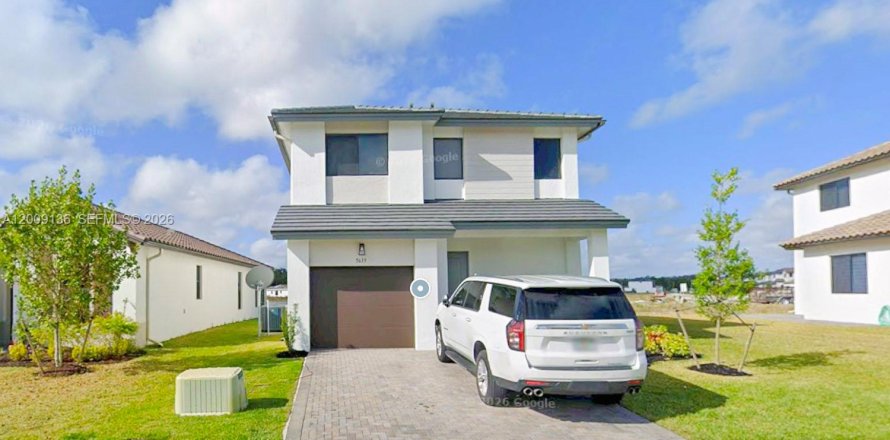 Villa ou maison à Ave Maria, Floride 3 chambres № 2072719