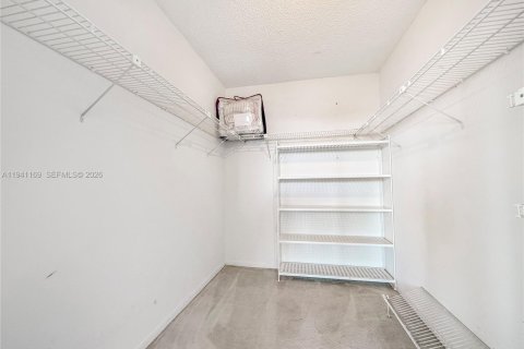 Condominio en venta en North Miami Beach, Florida, 2 dormitorios, 105.17 m2 № 2002496 - foto 5