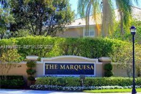 Condo in Pembroke Pines, Florida, 3 bedrooms  № 2066121