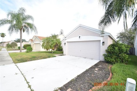 House in Riverview, Florida 4 bedrooms, 154.68 sq.m. № 2403429 - photo 4
