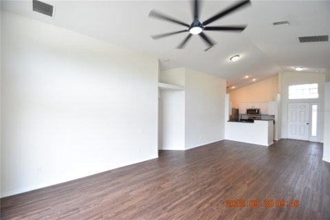 House in Riverview, Florida 4 bedrooms, 154.68 sq.m. № 2403429 - photo 20