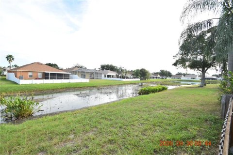 House in Riverview, Florida 4 bedrooms, 154.68 sq.m. № 2403429 - photo 11