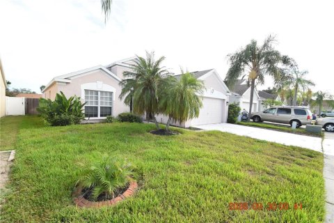 House in Riverview, Florida 4 bedrooms, 154.68 sq.m. № 2403429 - photo 3