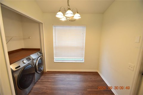 House in Riverview, Florida 4 bedrooms, 154.68 sq.m. № 2403429 - photo 25