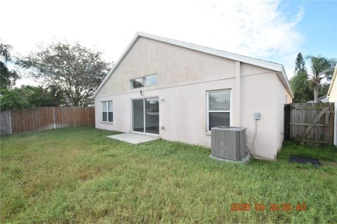 House in Riverview, Florida 4 bedrooms, 154.68 sq.m. № 2403429 - photo 8