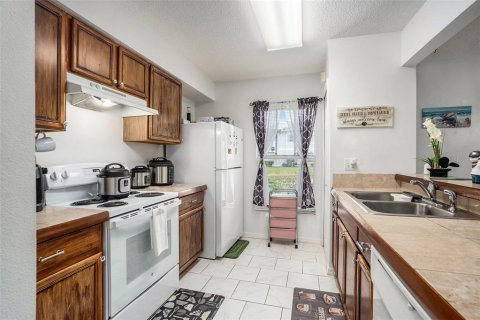Adosado en venta en Tampa, Florida, 3 dormitorios, 126.72 m2 № 1817249 - foto 16