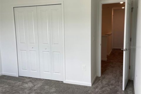 Adosado en venta en Kissimmee, Florida, 4 dormitorios, 185.43 m2 № 1904493 - foto 24