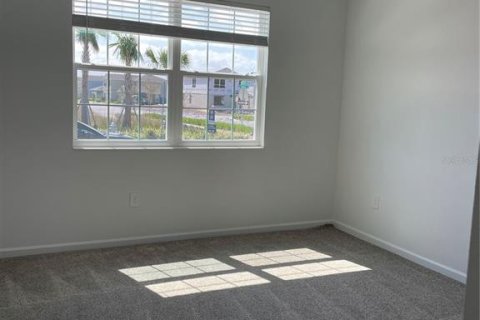 Adosado en venta en Kissimmee, Florida, 4 dormitorios, 185.43 m2 № 1904493 - foto 6