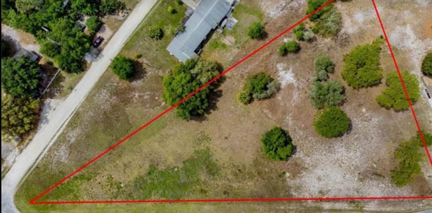 Land in Weeki Wachee, Florida № 1870944