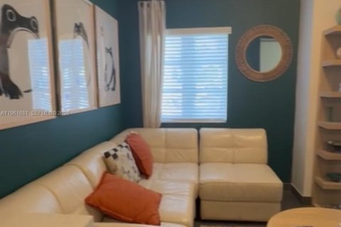 Купить кондоминиум в Майами-Бич, Флорида 1 спальня, 46.17м2, № 2024502 - фото 15