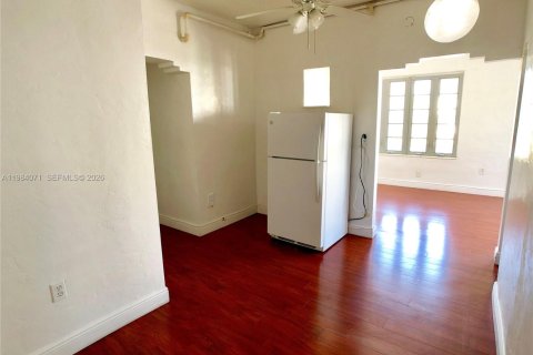 Copropriété à louer à Miami Beach, Floride: 30.19 m2 № 2048480 - photo 6