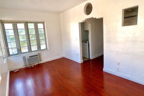 Copropriété à louer à Miami Beach, Floride: 30.19 m2 № 2048480 - photo 3