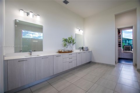 House in Southwest Ranches, Florida 5 bedrooms, 437.85 sq.m. № 1857136 - photo 29