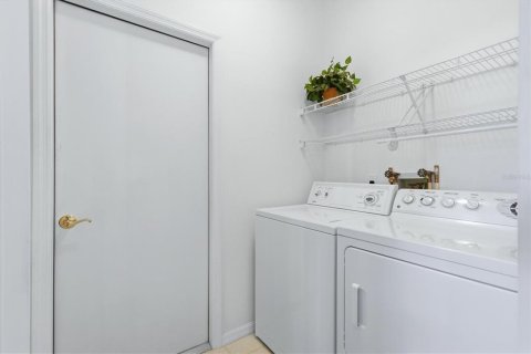 Casa en venta en Sarasota, Florida, 2 dormitorios, 151.06 m2 № 2196586 - foto 24