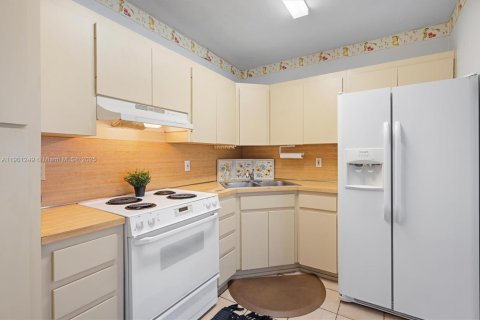 Casa en venta en Miami, Florida, 2 dormitorios, 107.4 m2 № 1951554 - foto 11