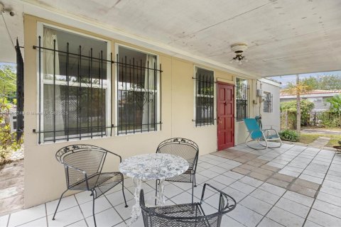 Casa en venta en Miami, Florida, 2 dormitorios, 107.4 m2 № 1951554 - foto 30