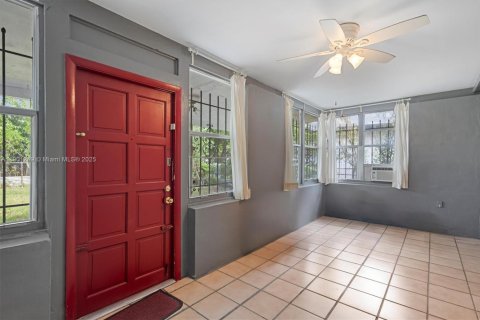 Casa en venta en Miami, Florida, 2 dormitorios, 107.4 m2 № 1951554 - foto 27
