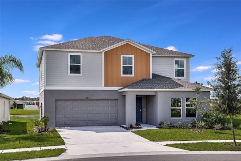 House in Haines City, Florida 5 bedrooms, 268.67 sq.m. № 1822280 - photo 1