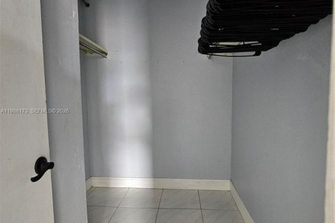 Condominio en venta en Miami, Florida, 2 dormitorios, 96.25 m2 № 2090648 - foto 9