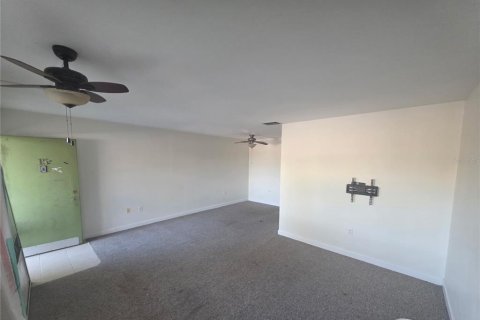 Condo in Venice, Florida, 1 bedroom  № 1904415 - photo 6