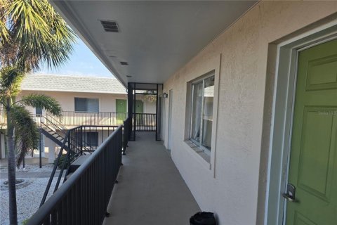 Condo in Venice, Florida, 1 bedroom  № 1904415 - photo 2