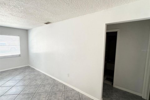Apartamento en alquiler en Winter Haven, Florida, 2 dormitorios, 80.27 m2 № 1879861 - foto 9