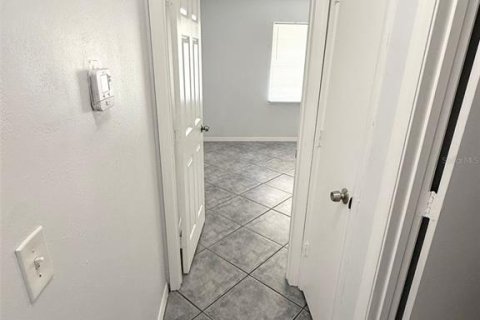 Apartamento en alquiler en Winter Haven, Florida, 2 dormitorios, 80.27 m2 № 1879861 - foto 11
