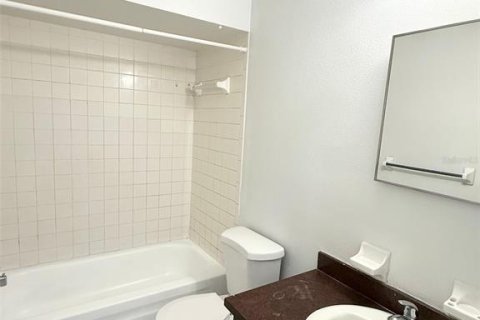 Apartamento en alquiler en Winter Haven, Florida, 2 dormitorios, 80.27 m2 № 1879861 - foto 17