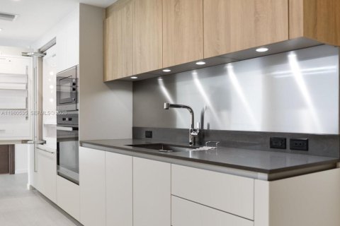 Copropriété à vendre à Miami, Floride: 3 chambres, 156.54 m2 № 2044045 - photo 16