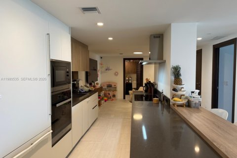 Copropriété à vendre à Miami, Floride: 3 chambres, 156.54 m2 № 2044045 - photo 11