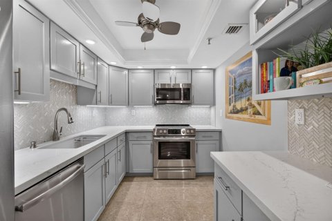 Condo in Jupiter, Florida, 2 bedrooms № 2406076 - photo 2