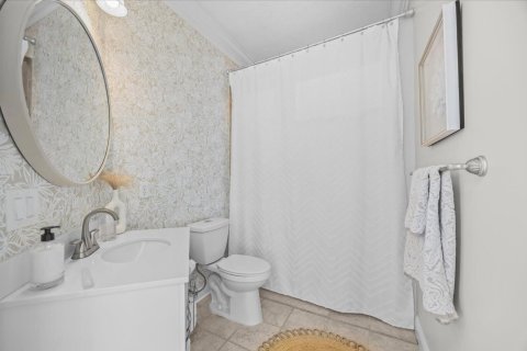 House in Palm City, Florida 4 bedrooms, 322.84 sq.m. № 2252242 - photo 20