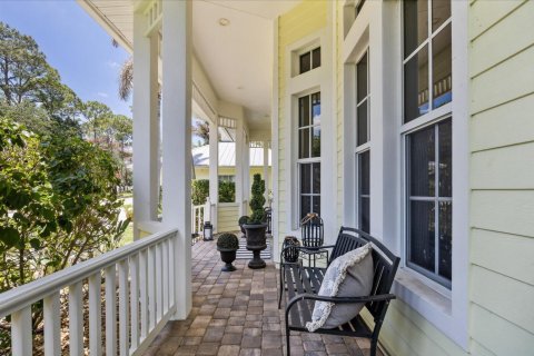 House in Palm City, Florida 4 bedrooms, 322.84 sq.m. № 2252242 - photo 2