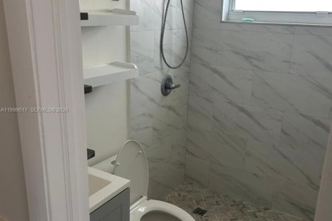 Apartamento en alquiler en Miami, Florida, 2 dormitorios, 92.9 m2 № 2060986 - foto 5