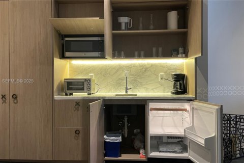 Copropriété à vendre à Miami, Floride: 58.25 m2 № 2152527 - photo 13