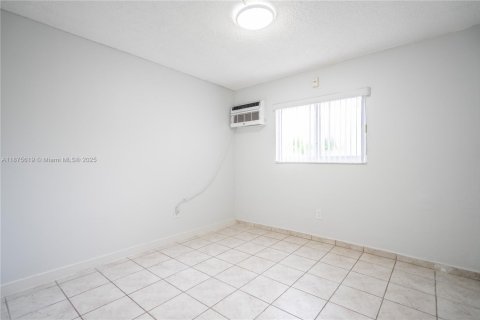 Appartement à louer à South Miami, Floride: 1 chambre, 67.35 m2 № 1926375 - photo 8